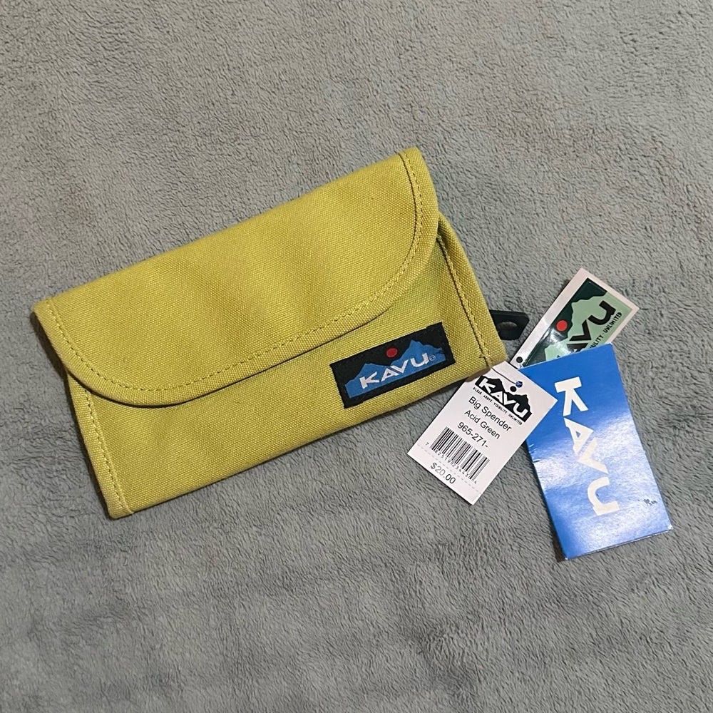 Kavu wallet New with Tags